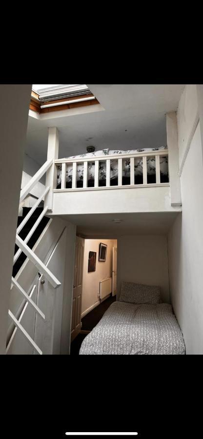 Apartamento Charming Central House Dublín Exterior foto
